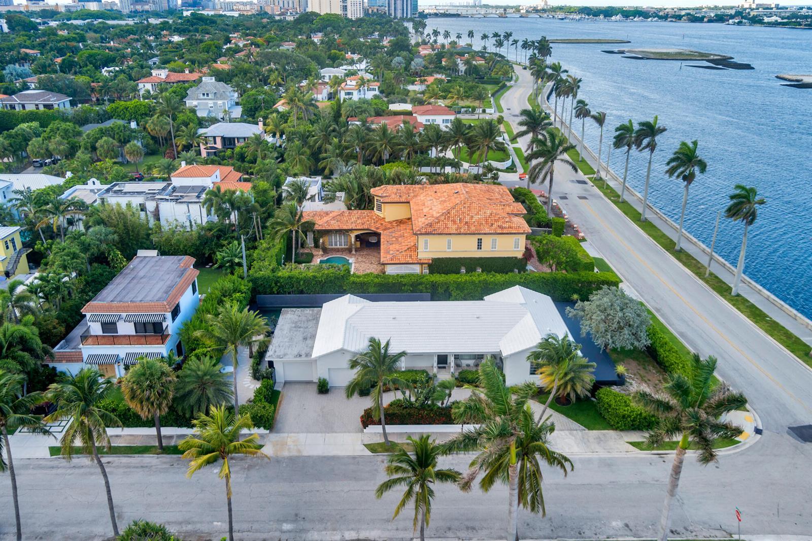 185 Almeria Road, West Palm Beach FL 33405 photo 2