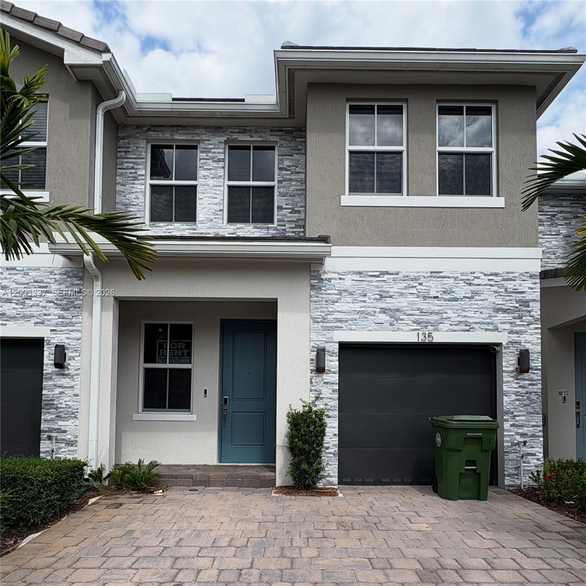 135 SW 171st Ln, Pembroke Pines FL 33027