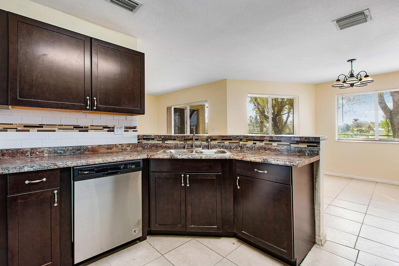 8460 NW 40th Street # 60, Coral Springs FL 33065 photo 3