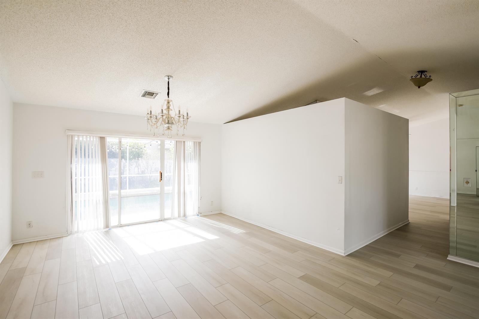 5491 NW 40th Terrace, Coconut Creek FL 33073 photo 2