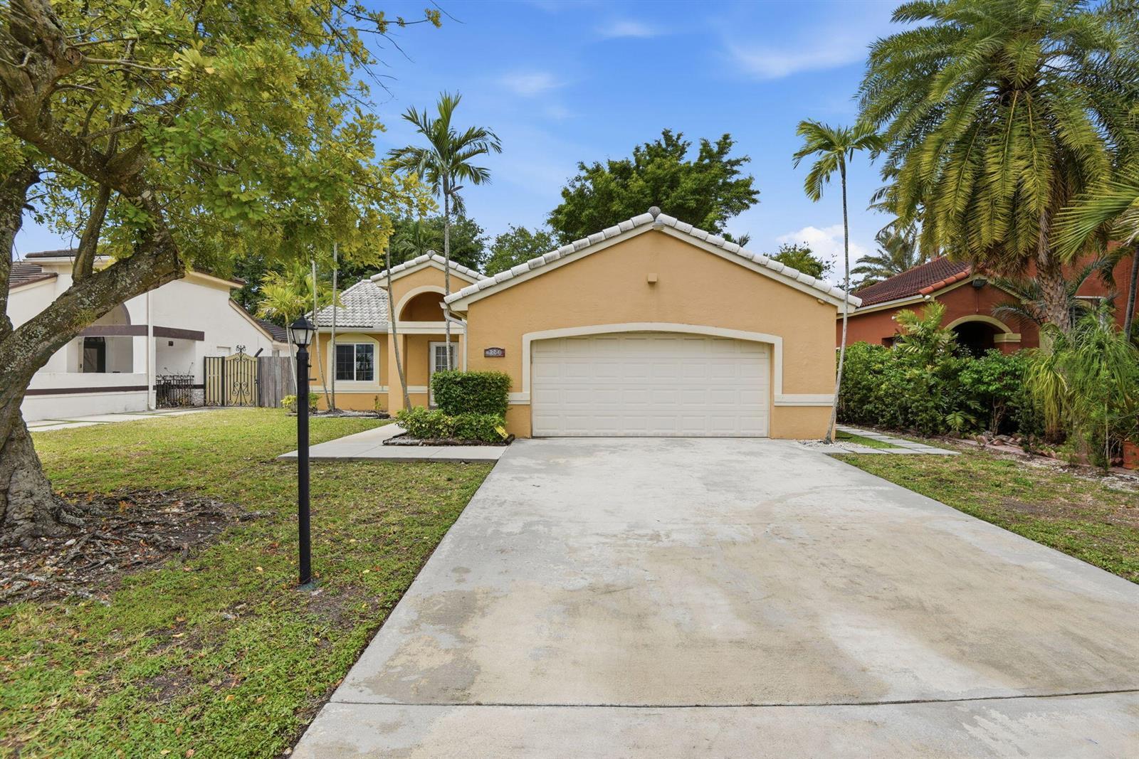 7350 SW 161st Place, Miami FL 33193 photo 2