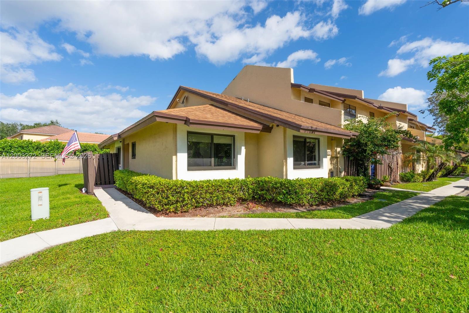 250 SW 97th Ter, Pembroke Pines FL 33025