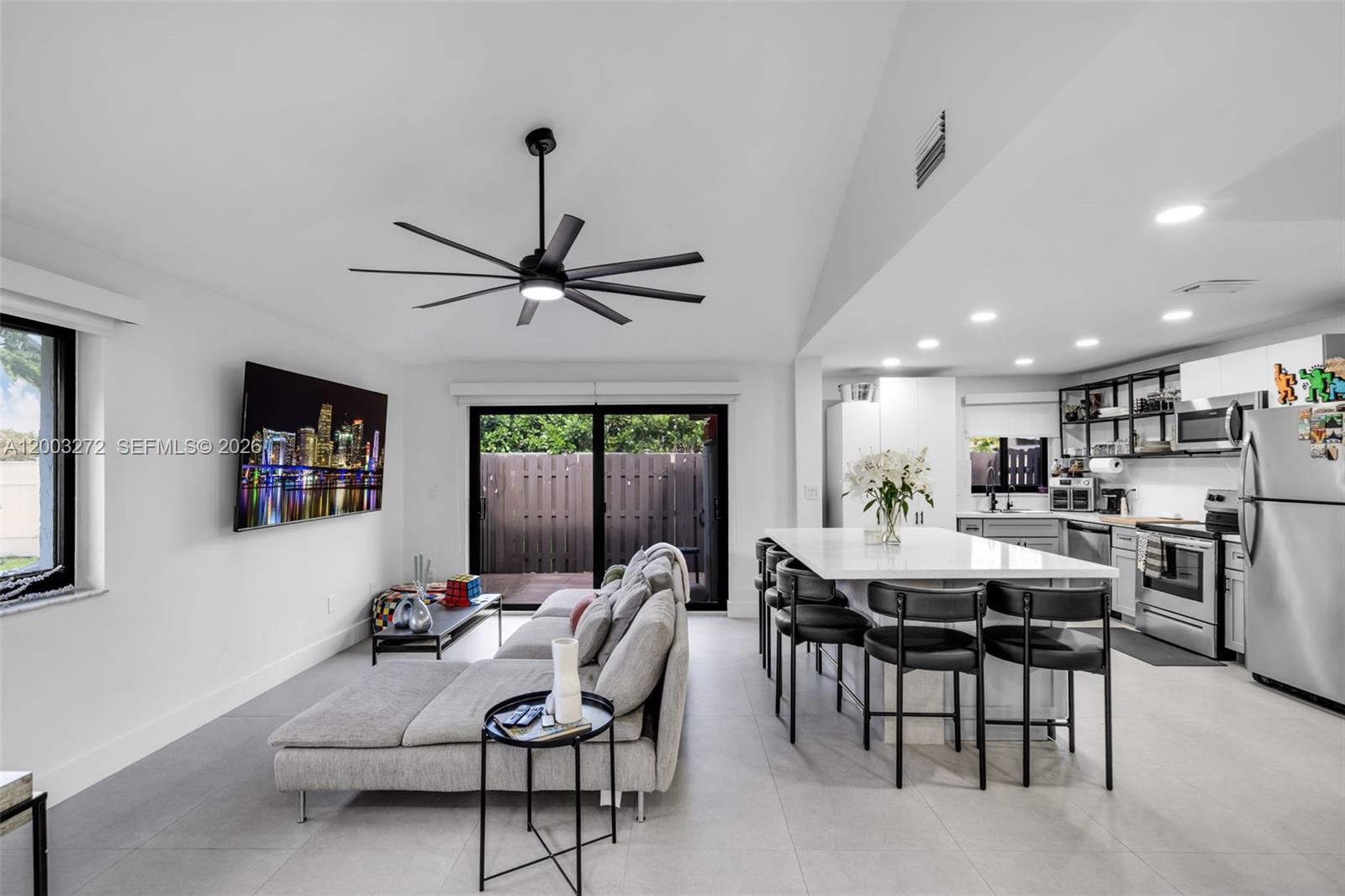 250 SW 97th Ter, Pembroke Pines FL 33025 photo 5