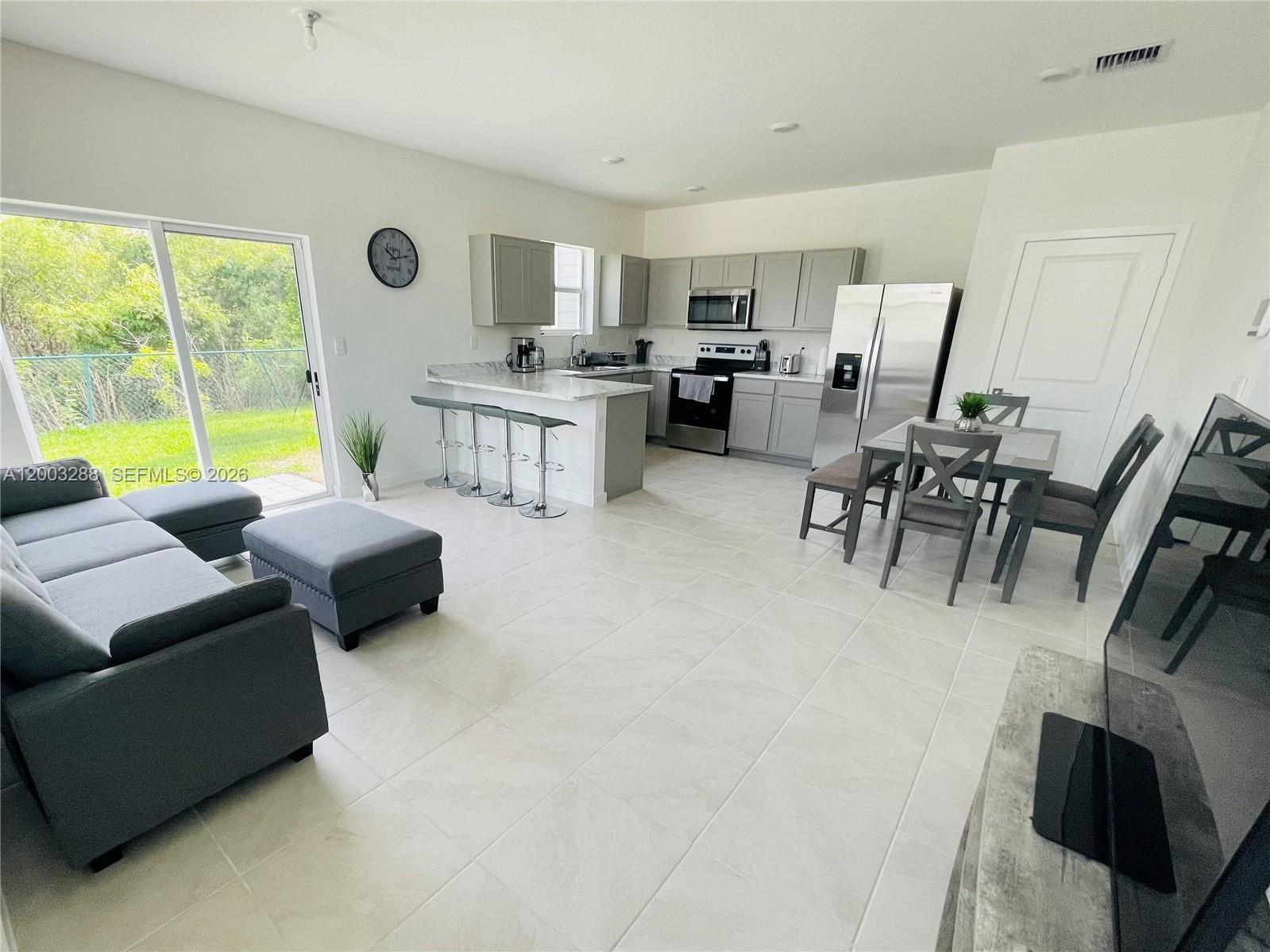 916 SE 19th St # 916, Homestead FL 33034 photo 5