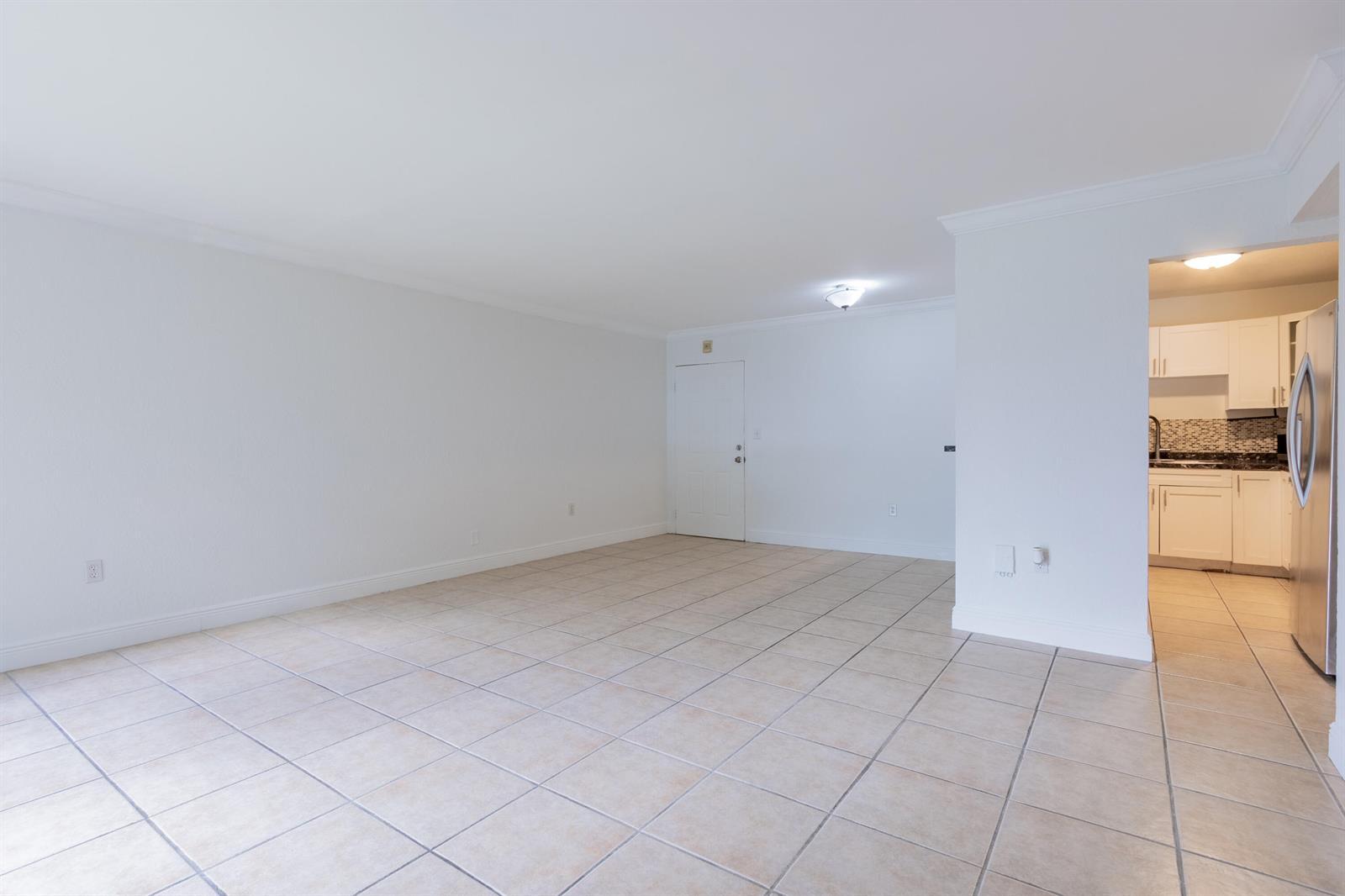9459 SW 76th Street # R8, Miami FL 33173 photo 5