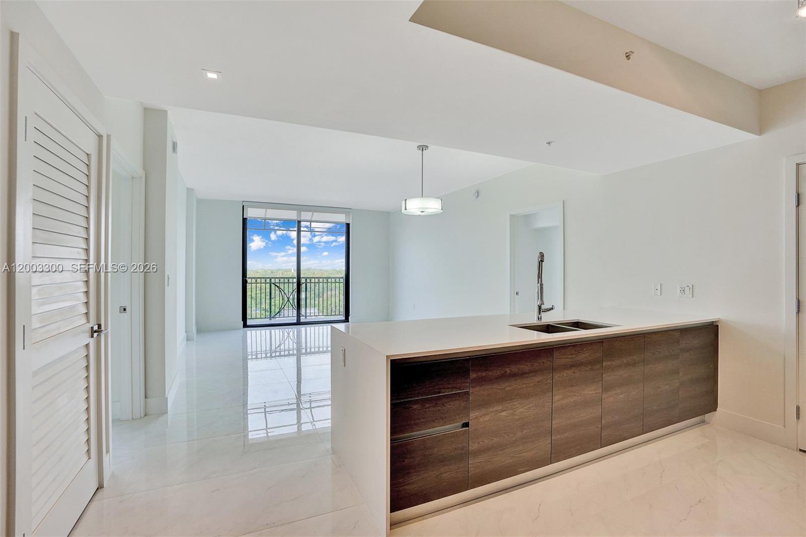 301 Altara Ave # 821, Coral Gables FL 33146