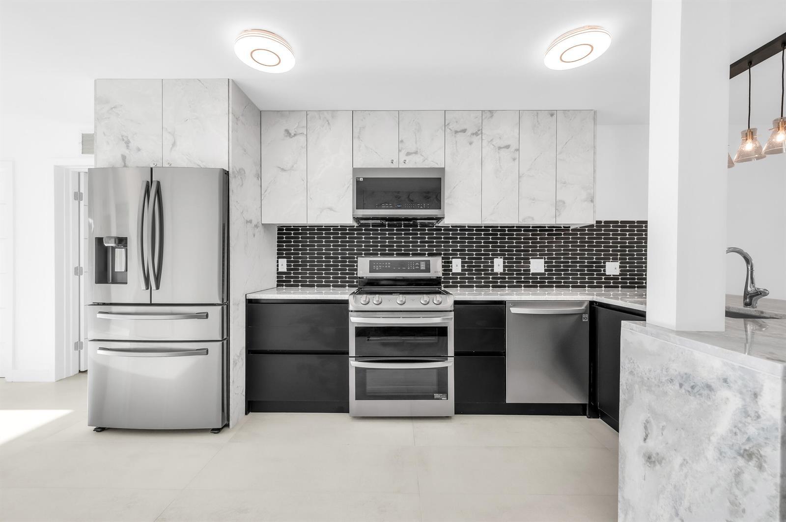 3470 NW 21st Avenue, Oakland Park FL 33309 photo 4
