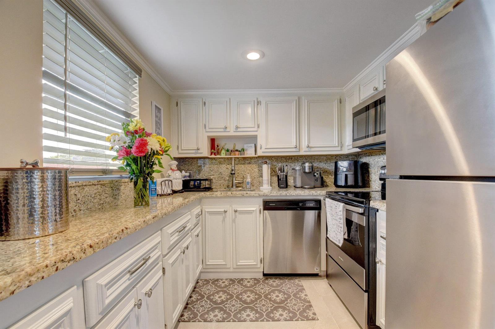661 Flanders N # 661, Delray Beach FL 33484