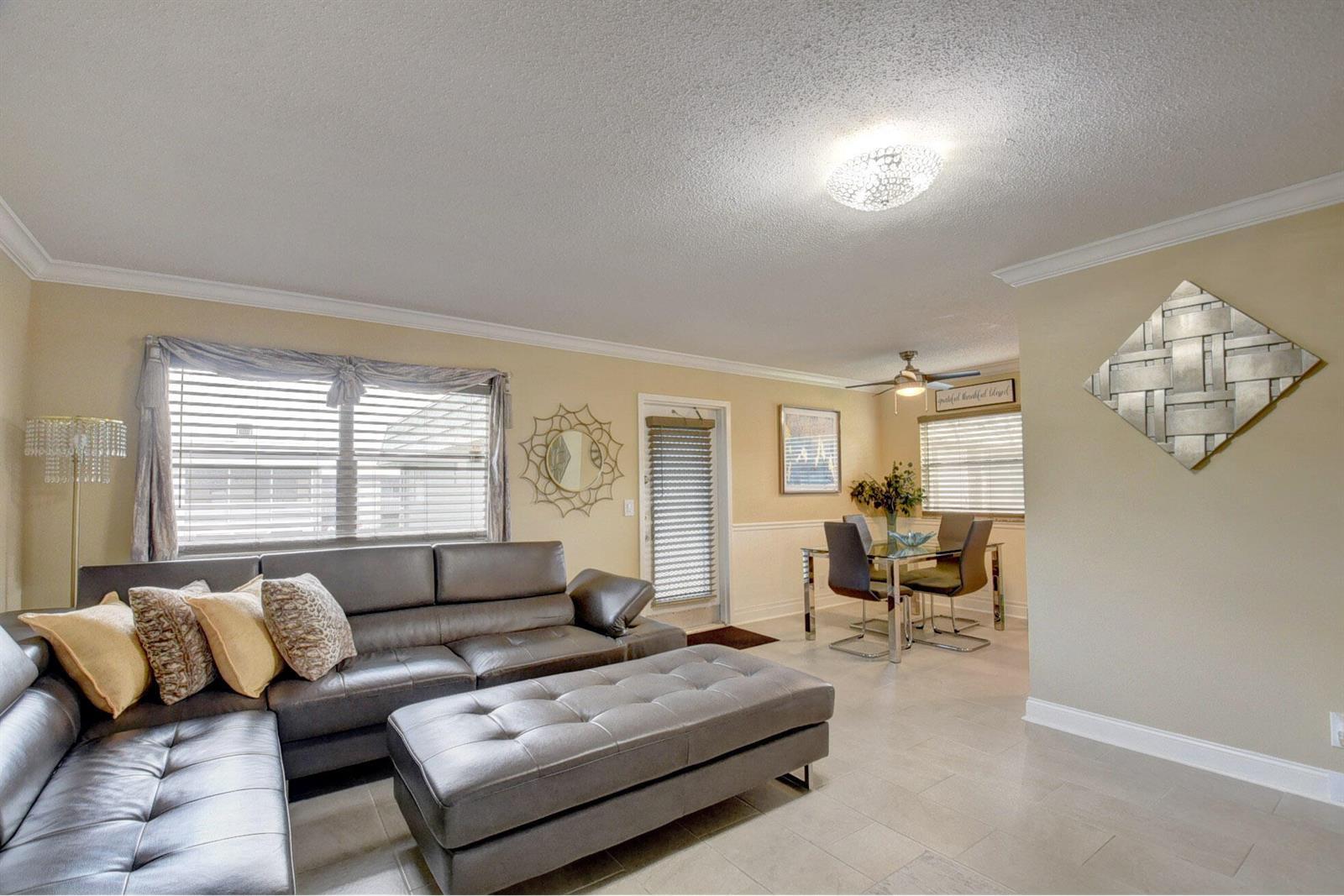 661 Flanders N # 661, Delray Beach FL 33484 photo 5