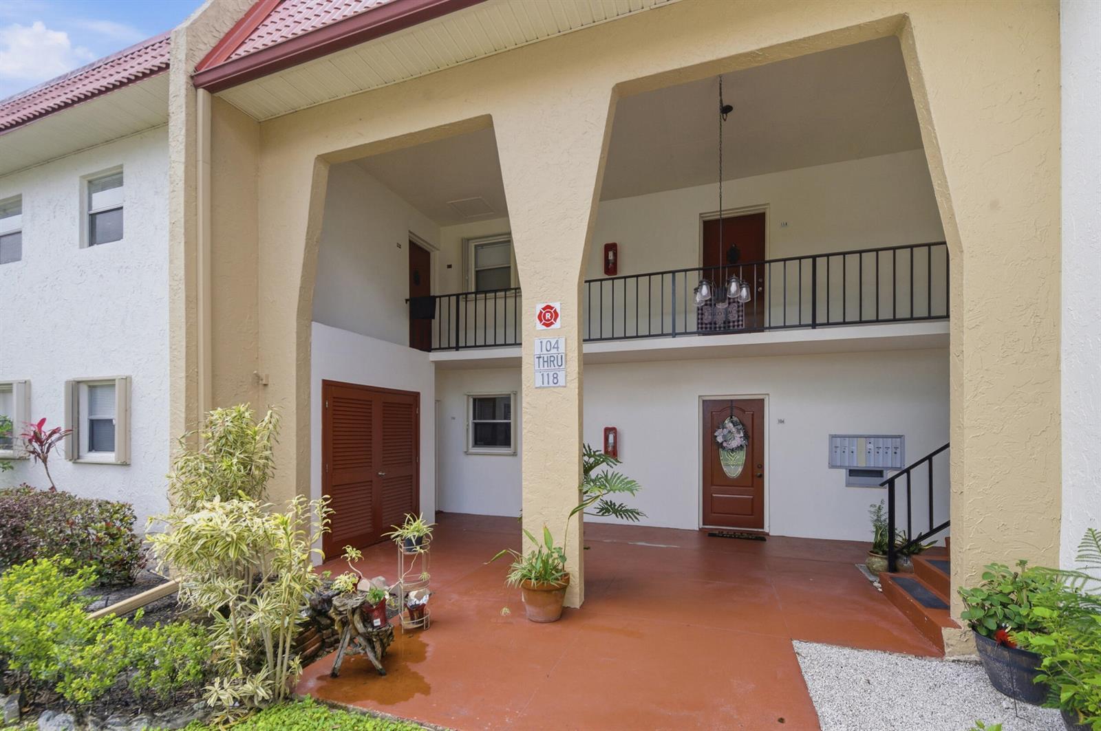 112 Lake Anne Drive, West Palm Beach FL 33411
