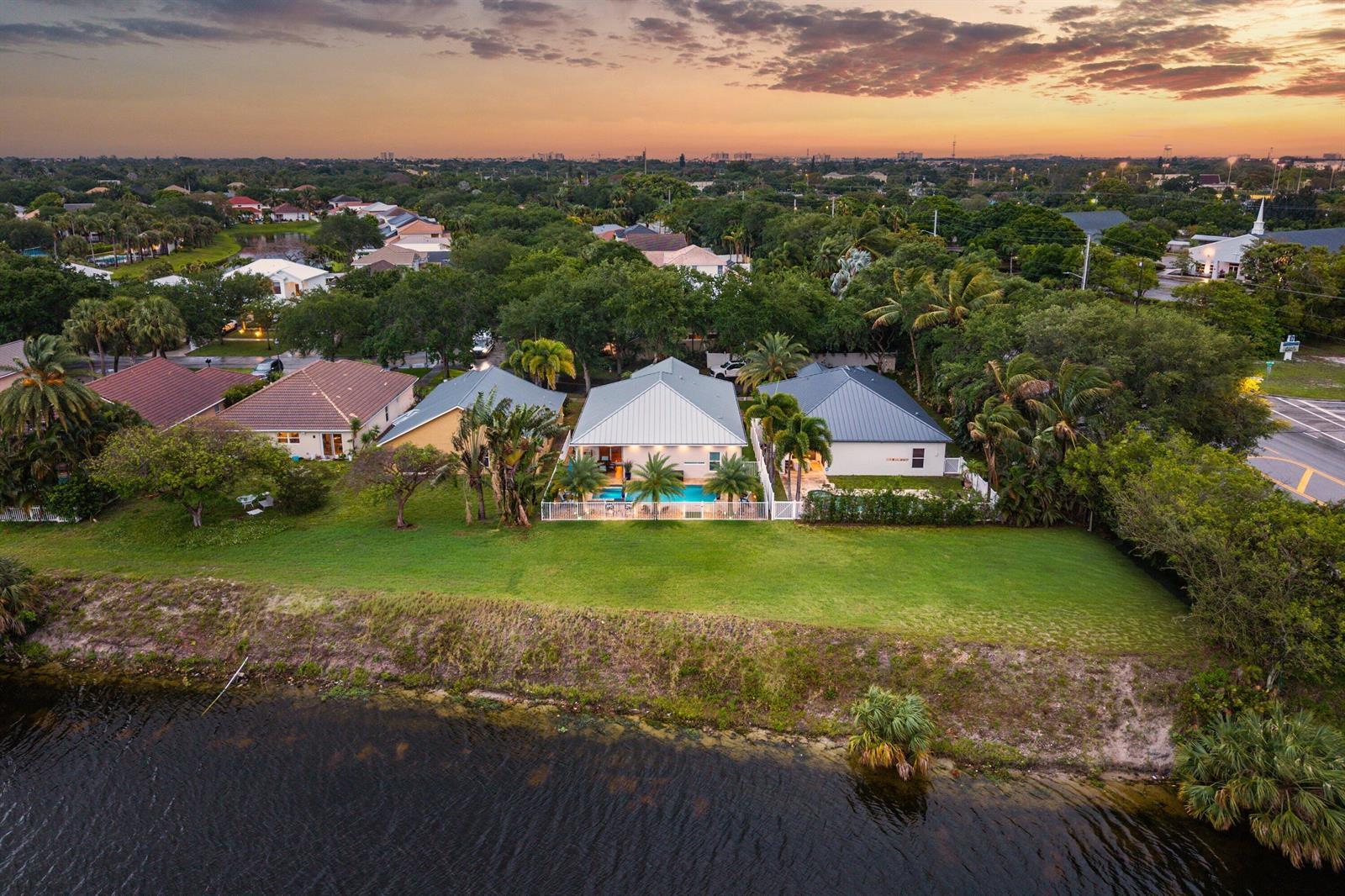494 Enfield Court, Delray Beach FL 33444 photo 3
