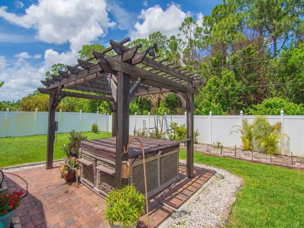 8131 Westfield Circle, Vero Beach FL 32966 photo 5