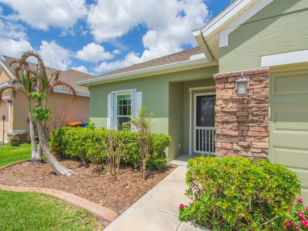 8131 Westfield Circle, Vero Beach FL 32966 photo 4