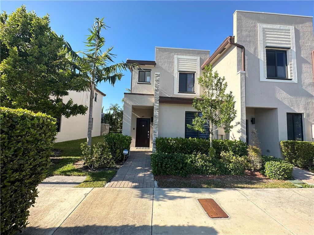 377 NE 208th Terrace # 377, Miami FL 33179 photo 2