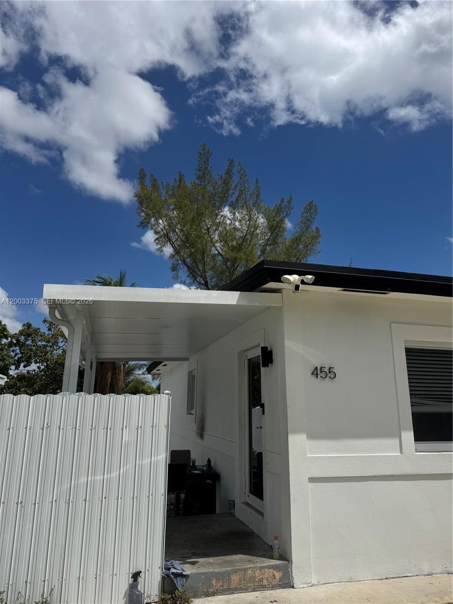 455 NW 132nd St, North Miami FL 33168