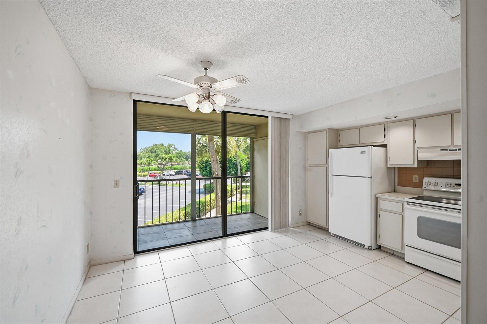 5370 Las Verdes Circle # 219, Delray Beach FL 33484 photo 5