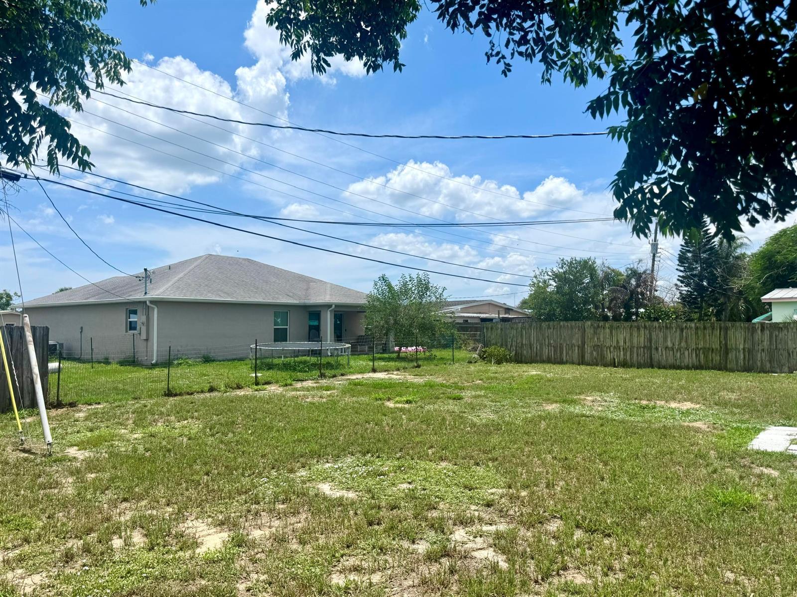 809 Gilbert Street, Sebastian FL 32958 photo 3