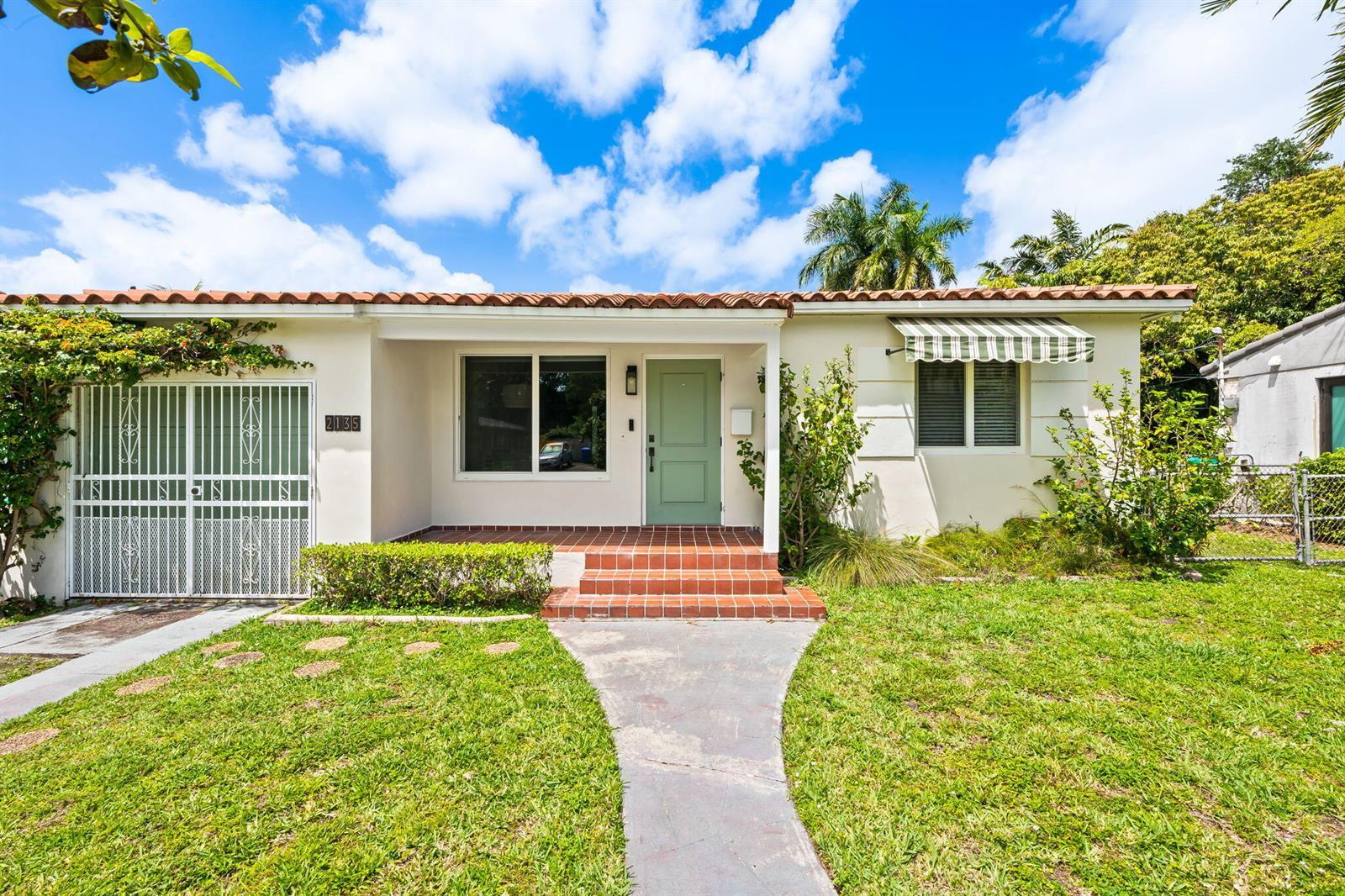 2135 SW 26th Street, Miami FL 33133 photo 3