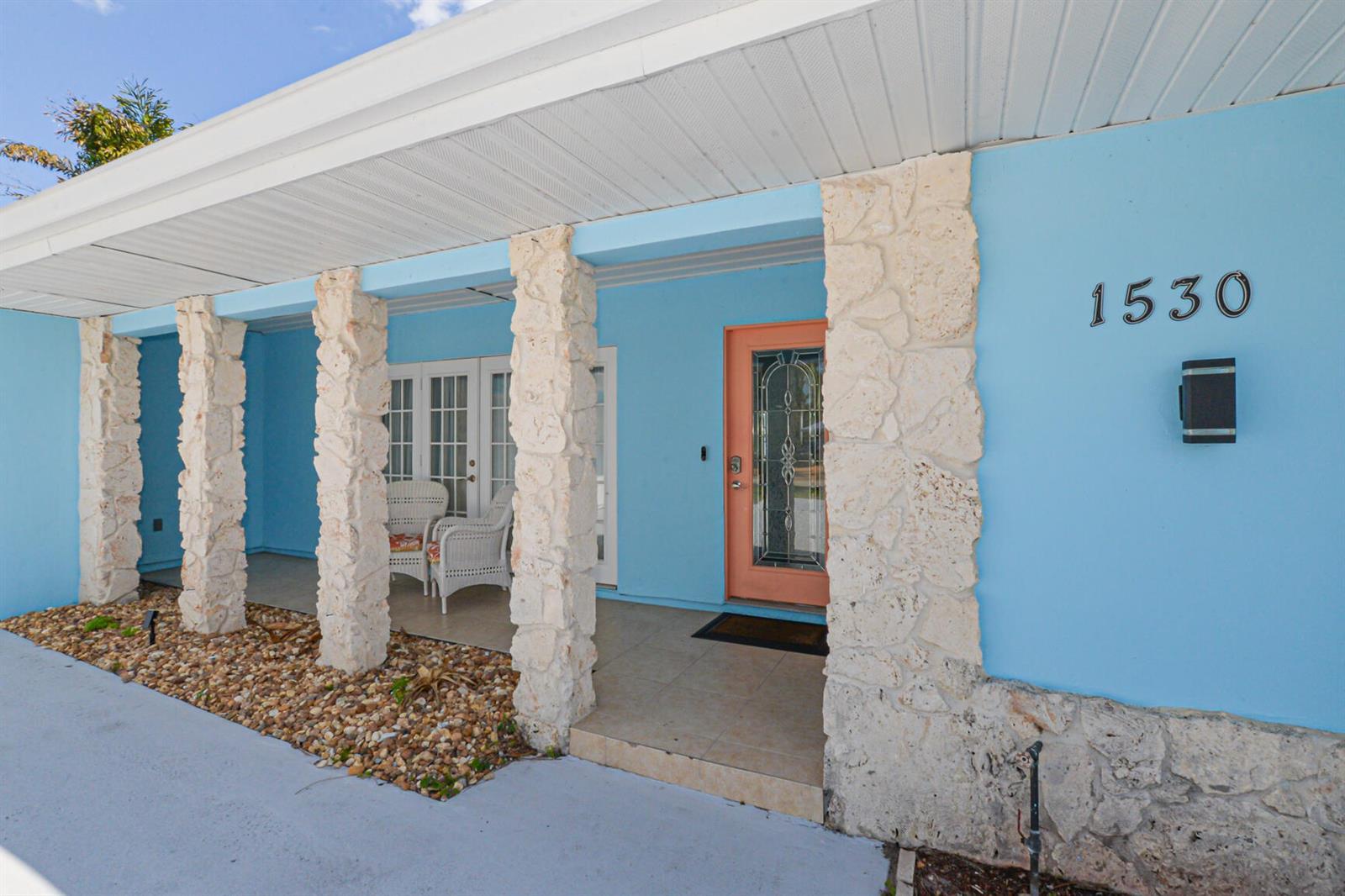1530 SE Sunshine Avenue, Port St. Lucie FL 34952 photo 3