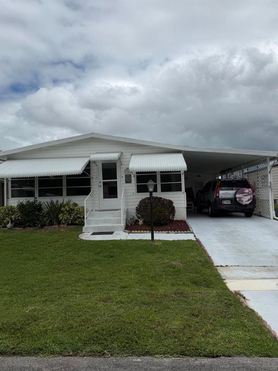 8204 W Bitterbush Lane, Port St. Lucie FL 34952