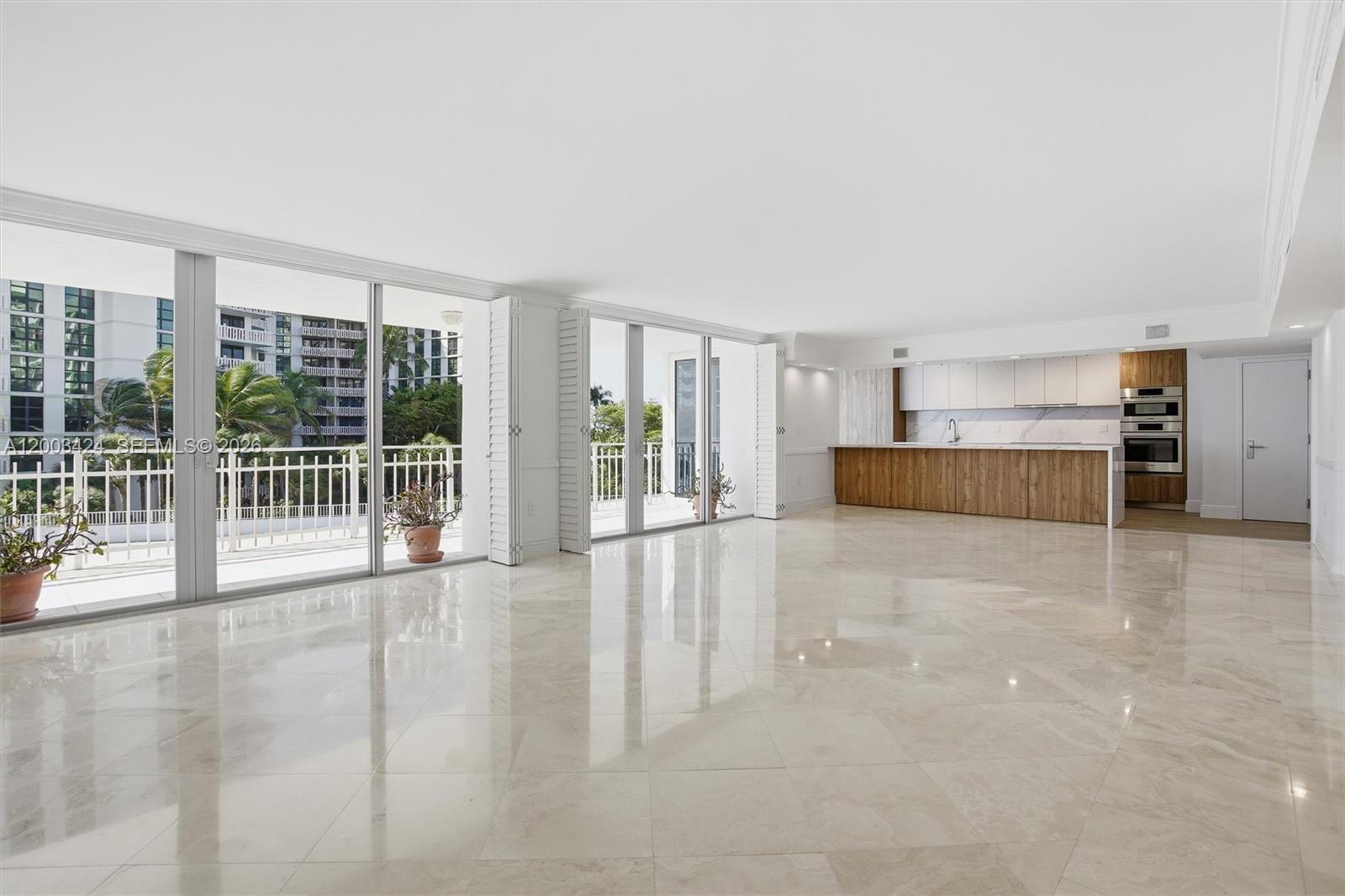 600 Grapetree Dr, Key Biscayne FL 33149 photo 3