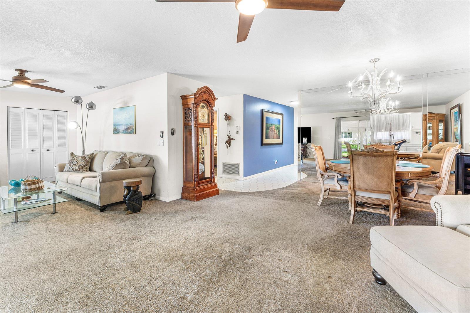 852 Salem Lane, Lake Worth FL 33467 photo 4