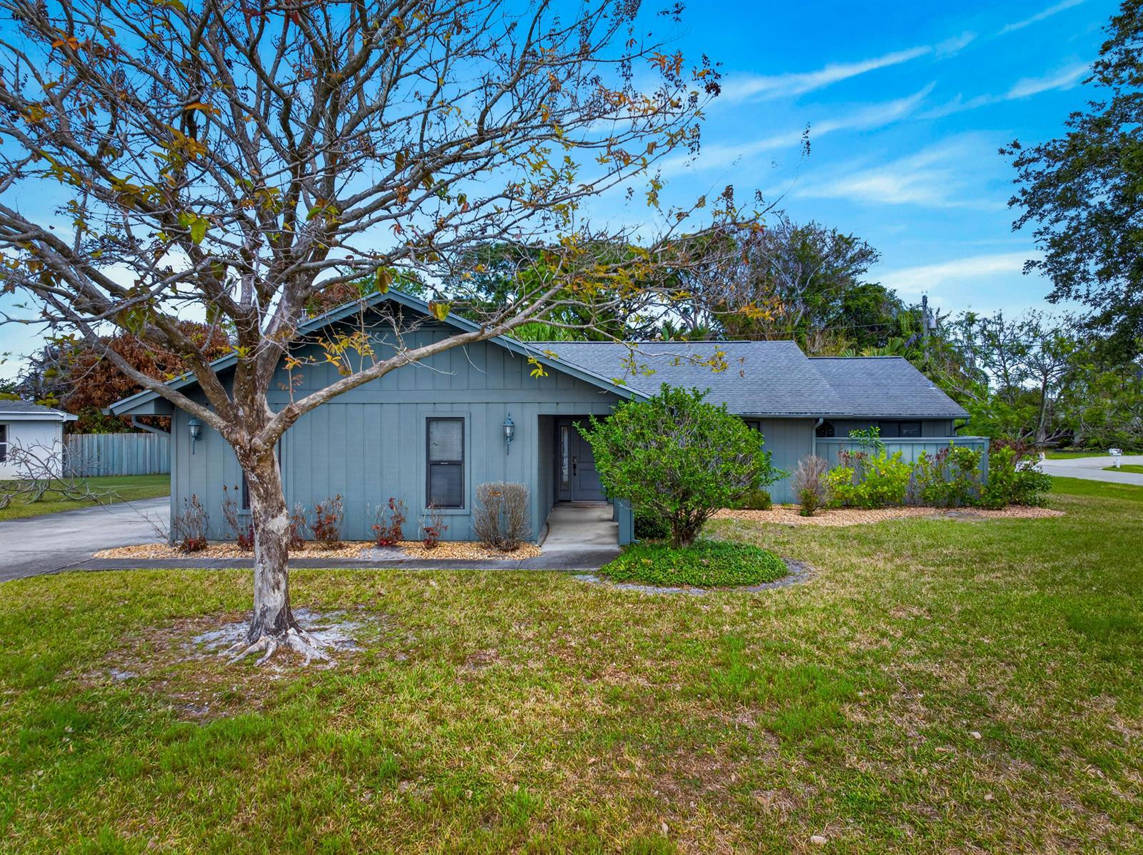 2289 SE Genoa Street, Port St. Lucie FL 34952 photo 2