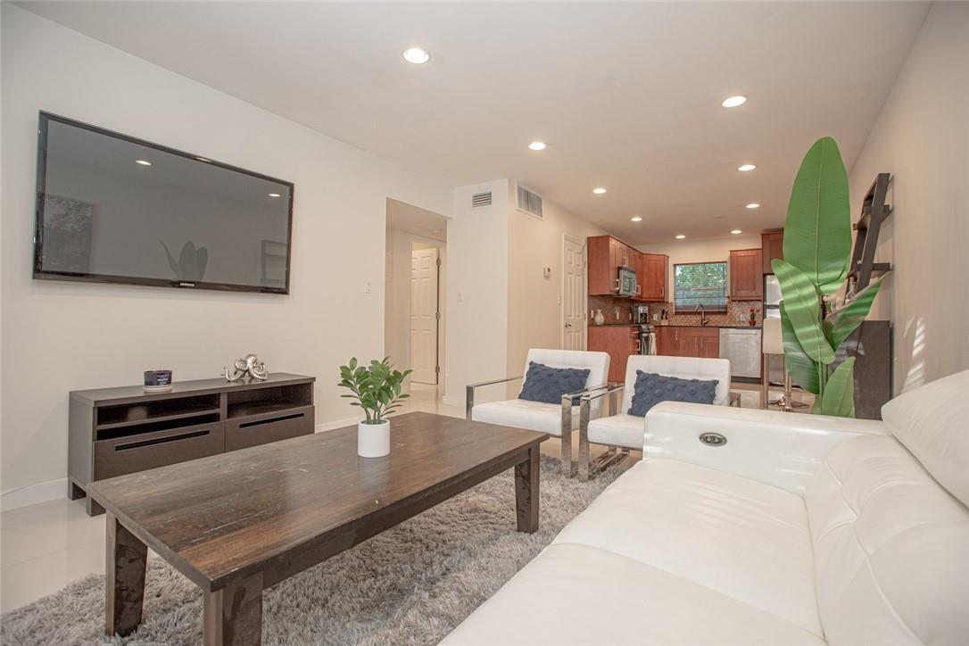 601 SE 5th Court # 108, Fort Lauderdale FL 33301 photo 2