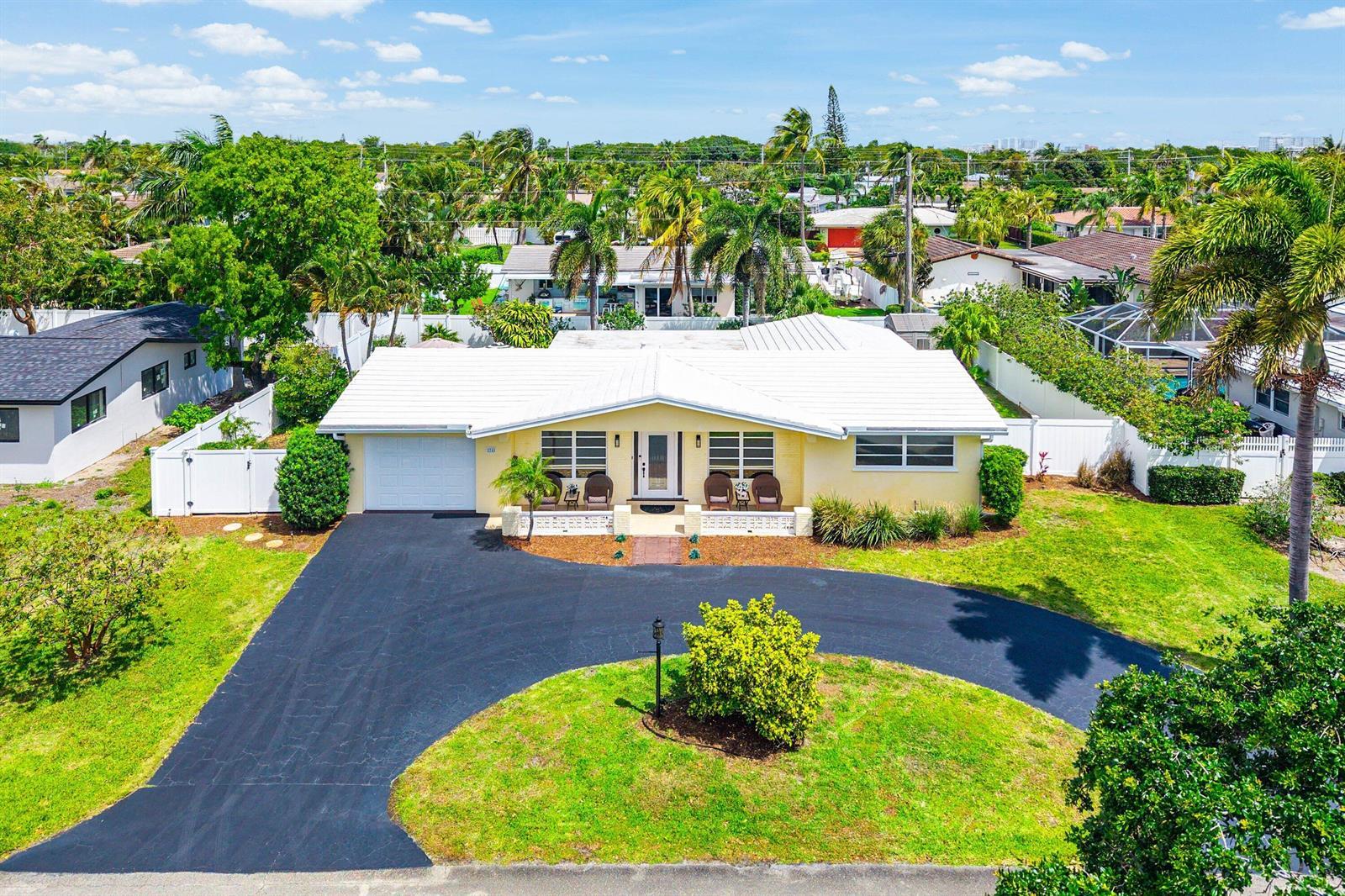 2741 NE 52nd Street, Lighthouse Point FL 33064 photo 3