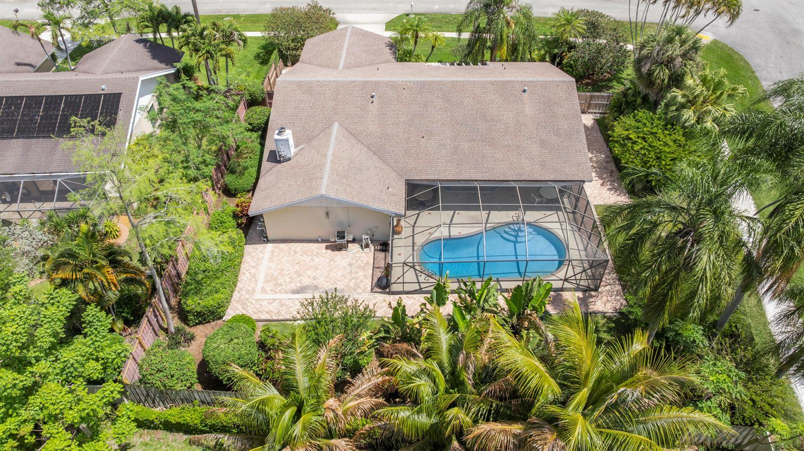 12378 Sawgrass Court, Wellington FL 33414 photo 2