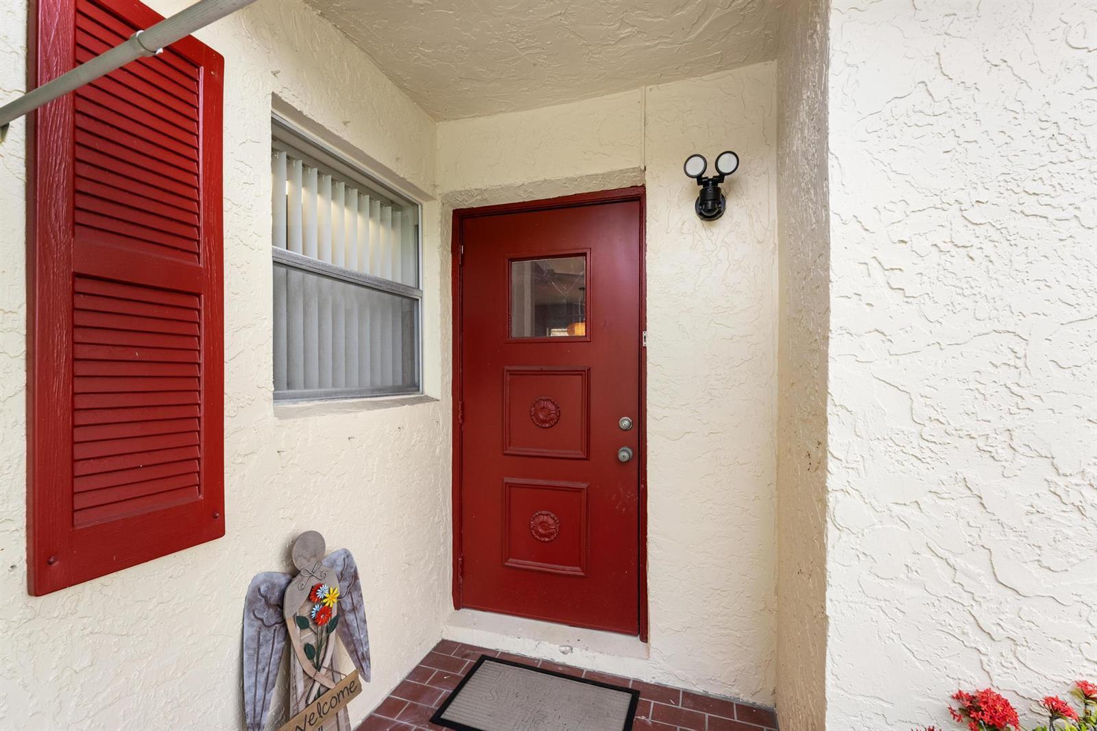 7281 N Pine Park Dr N, Lake Worth FL 33467 photo 3