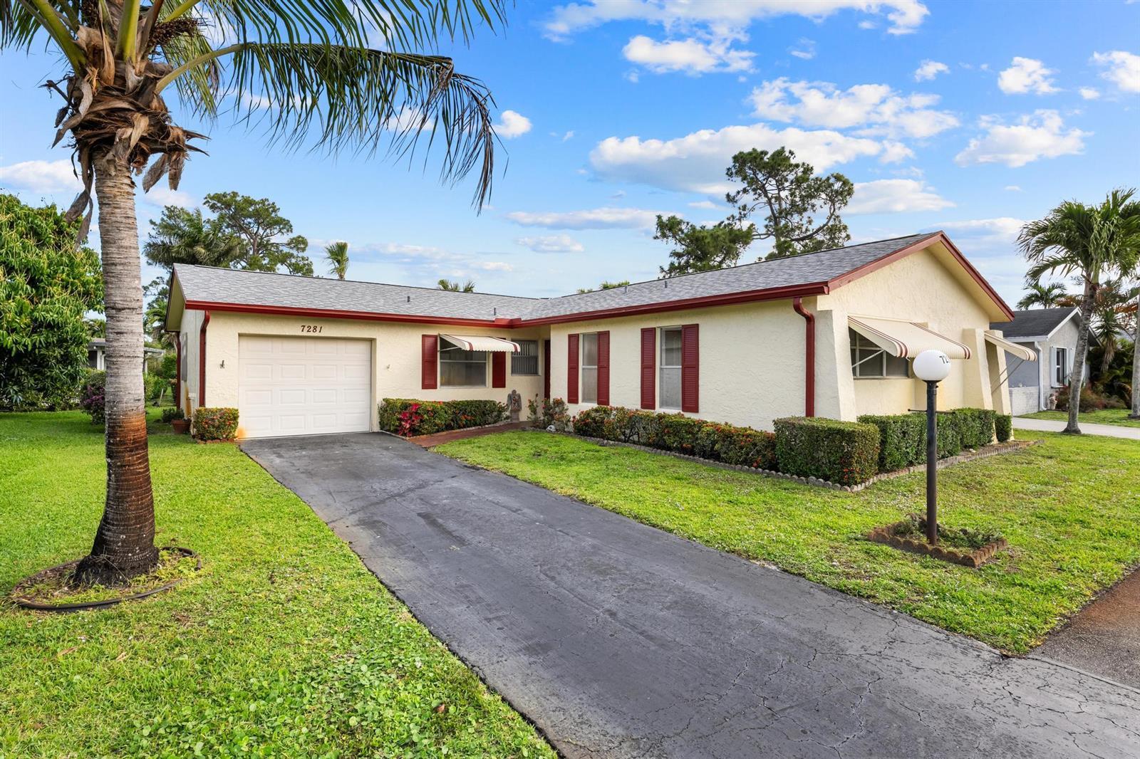 7281 N Pine Park Dr N, Lake Worth FL 33467