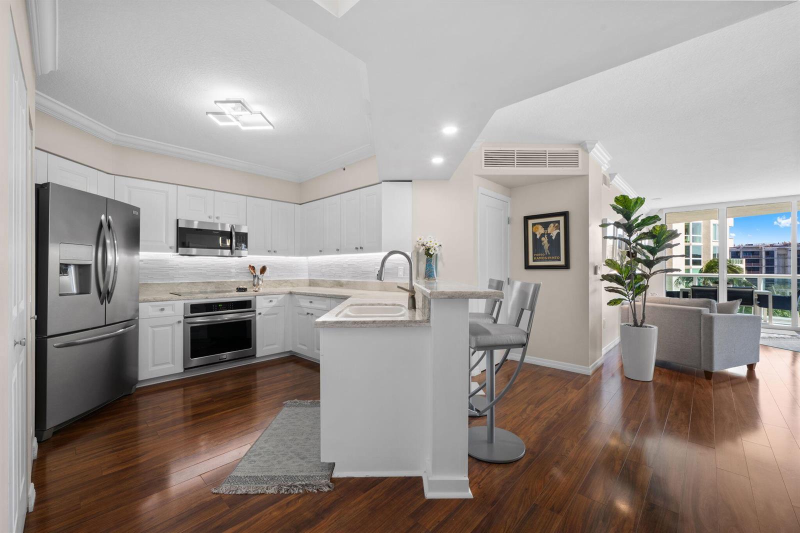 347 N New River Dr Drive E # 610, Fort Lauderdale FL 33301 photo 2