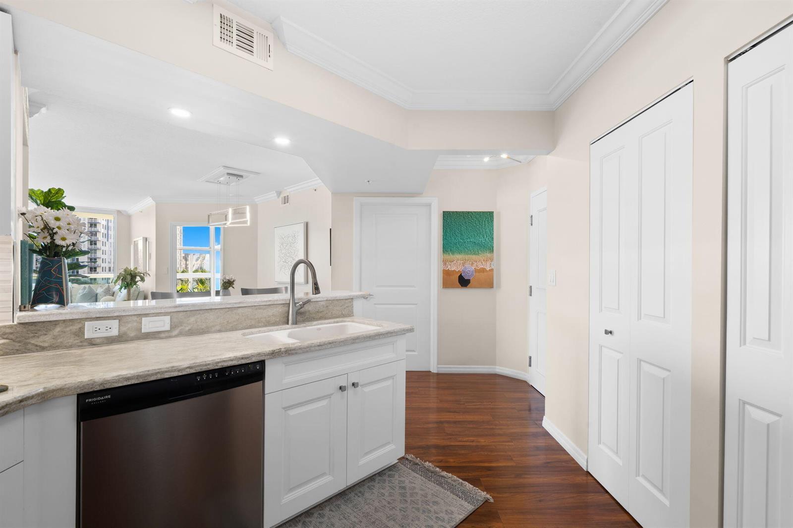 347 N New River Dr Drive E # 610, Fort Lauderdale FL 33301 photo 3