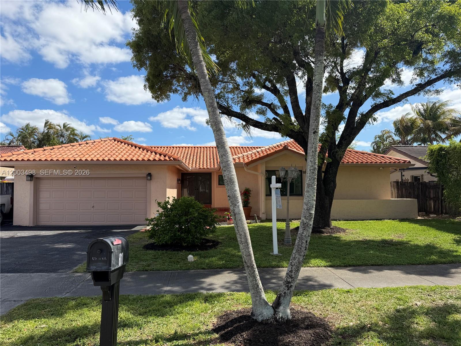 6010 NW 201st Ln, Hialeah FL 33015 photo 4