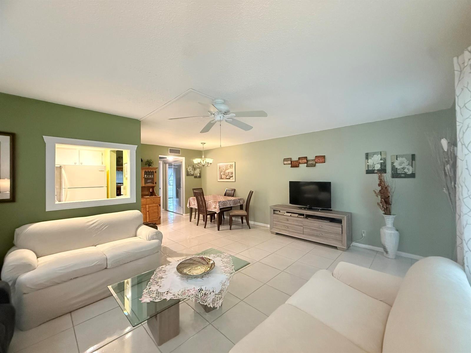 204 Durham D # 204, Deerfield Beach FL 33442 photo 2