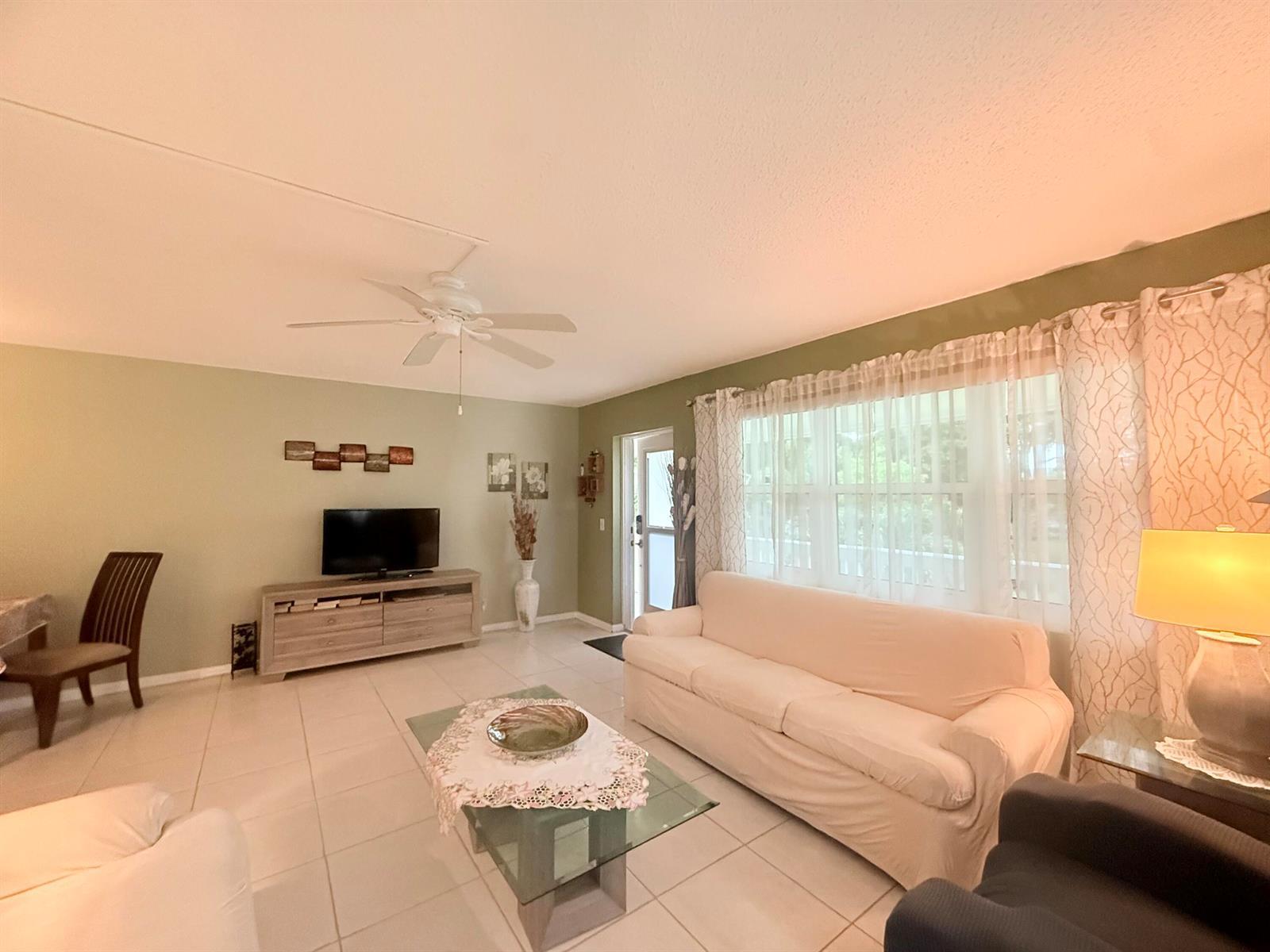 204 Durham D # 204, Deerfield Beach FL 33442 photo 5