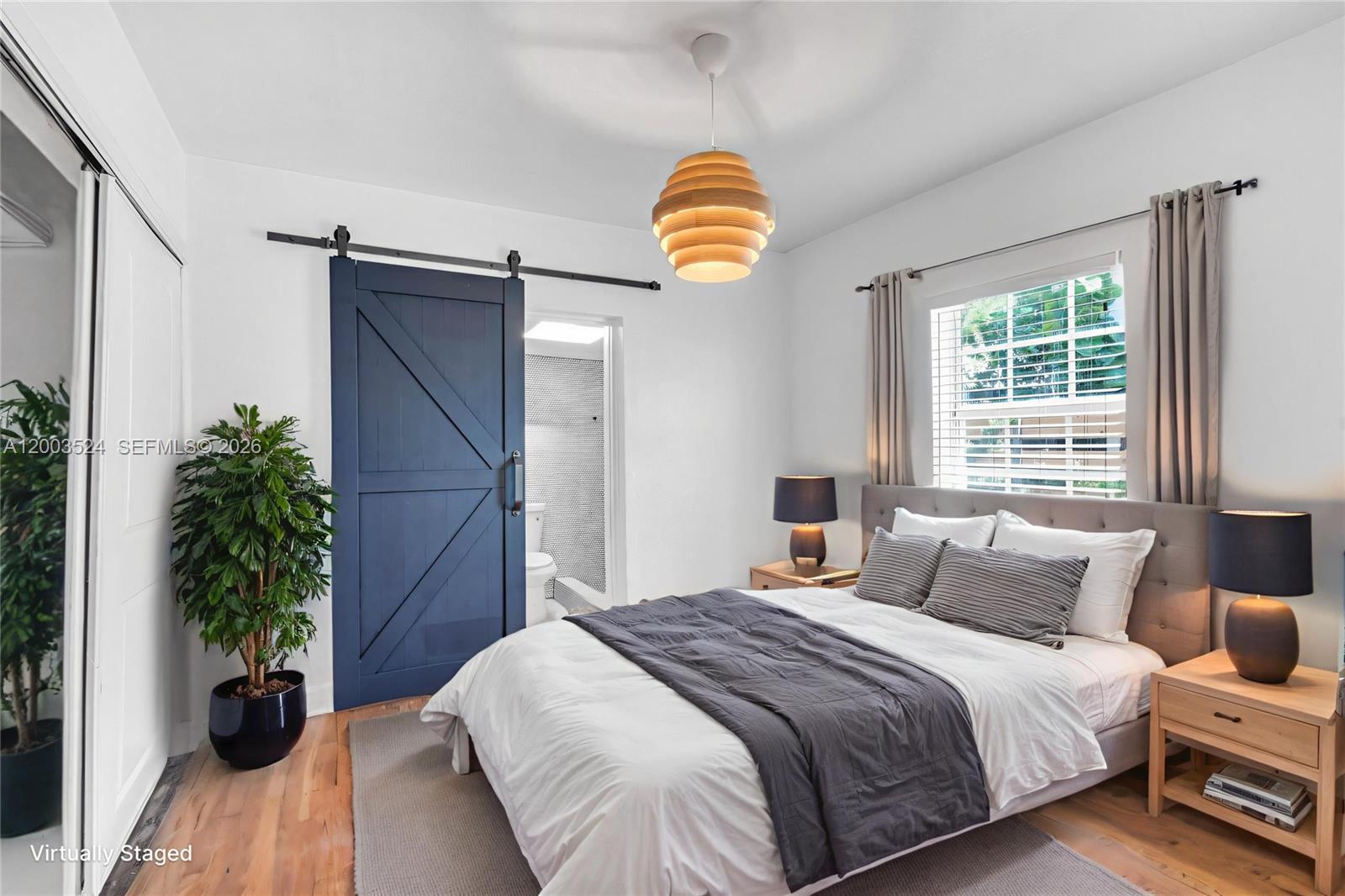 10 Century Ln, Miami Beach FL 33139 photo 2