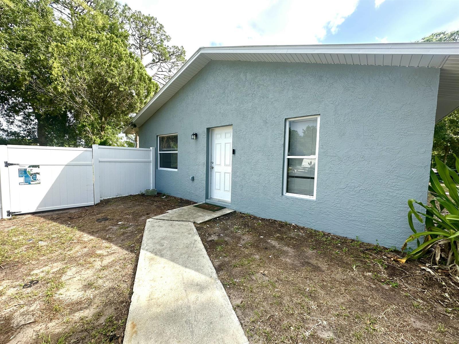 5106 Sanibel Avenue, Fort Pierce FL 34951 photo 2