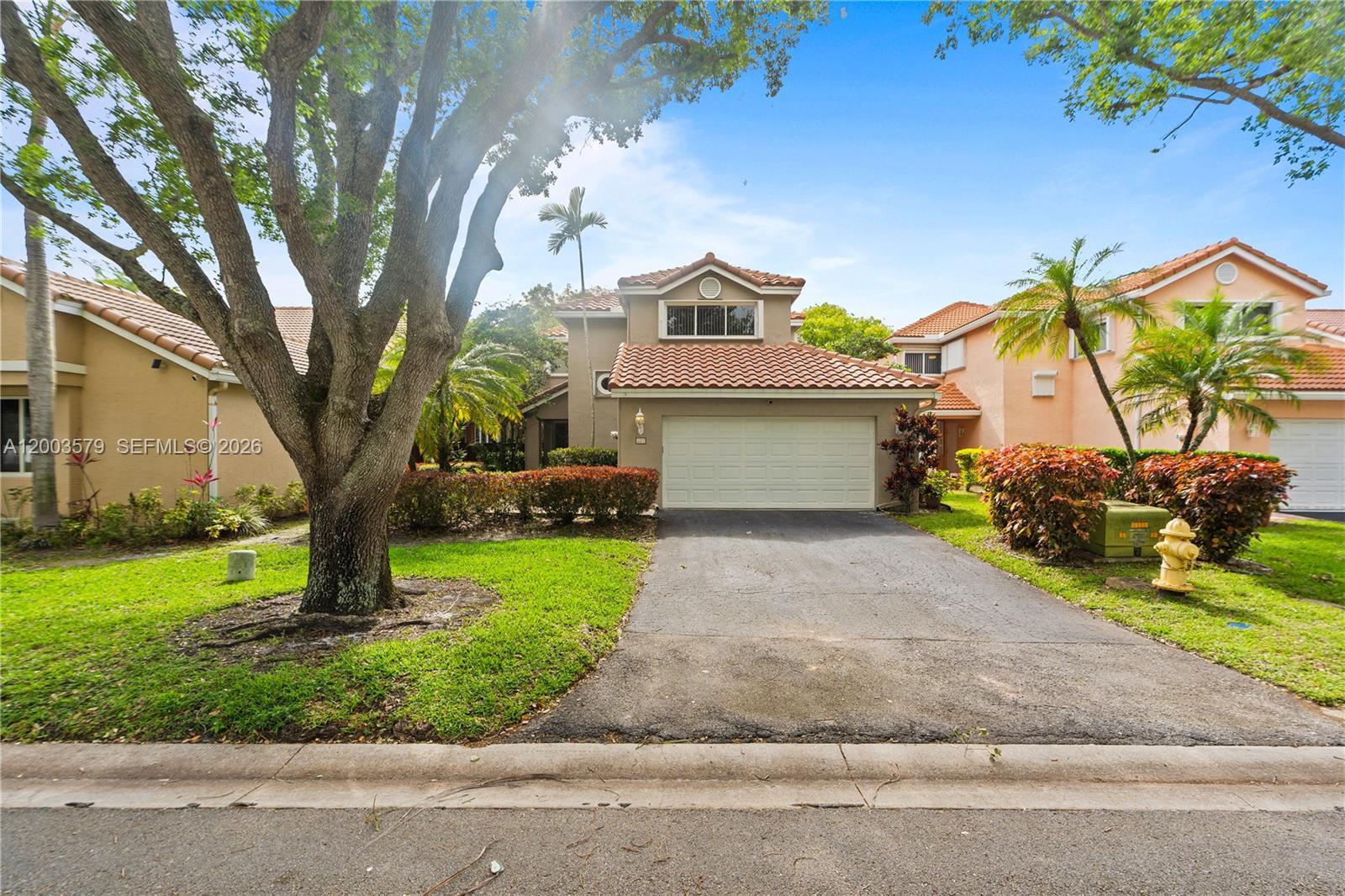 237 NW 100th Ave, Plantation FL 33324