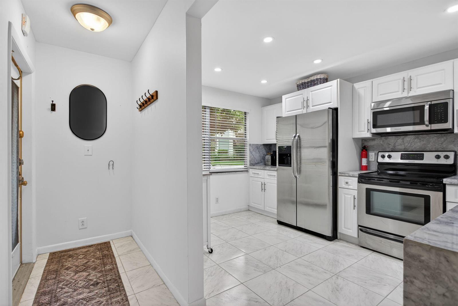 2504 Antigua Terrace # A1, Coconut Creek FL 33066 photo 2