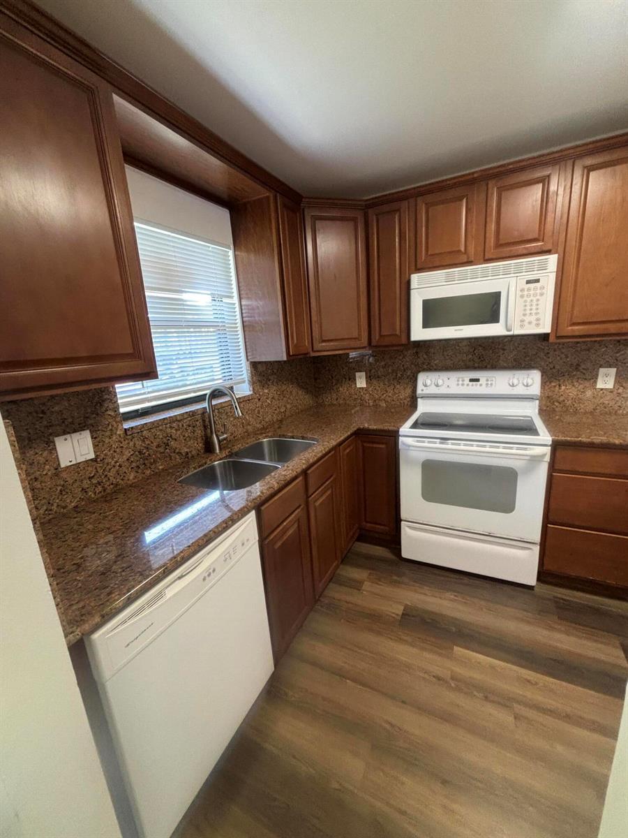 21909 Lake Forest Circle # 102, Boca Raton FL 33433 photo 2