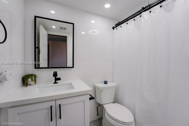 1231 E Golfview Dr, Pembroke Pines FL 33026 photo 5