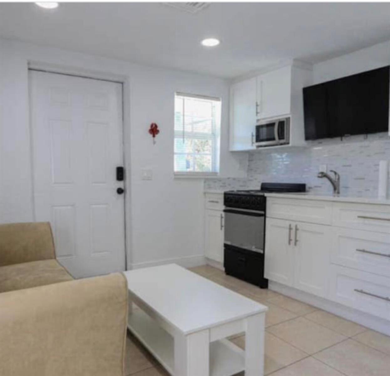 701 SE Bahama Avenue # A, Stuart FL 34994 photo 2