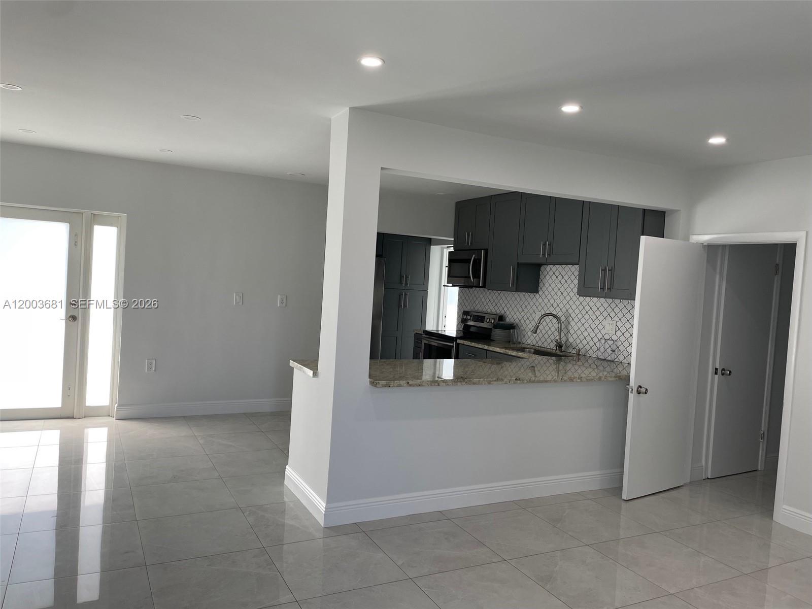 8640 SW 125th Ter, Miami FL 33156 photo 3