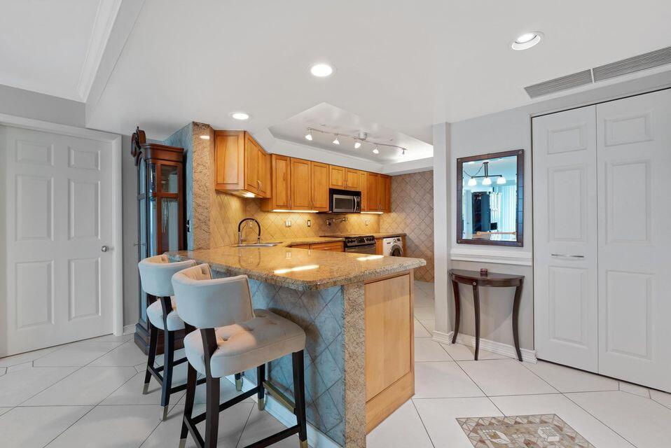 2400 Presidential Way # 1206, West Palm Beach FL 33401 photo 5