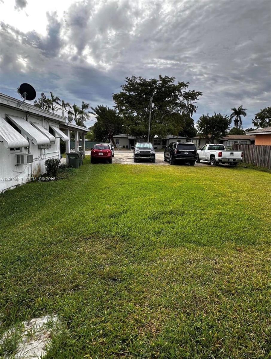 911 NE 5th Ave # 1, Homestead FL 33030 photo 2