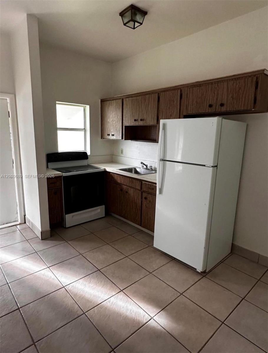 911 NE 5th Ave # 1, Homestead FL 33030 photo 4