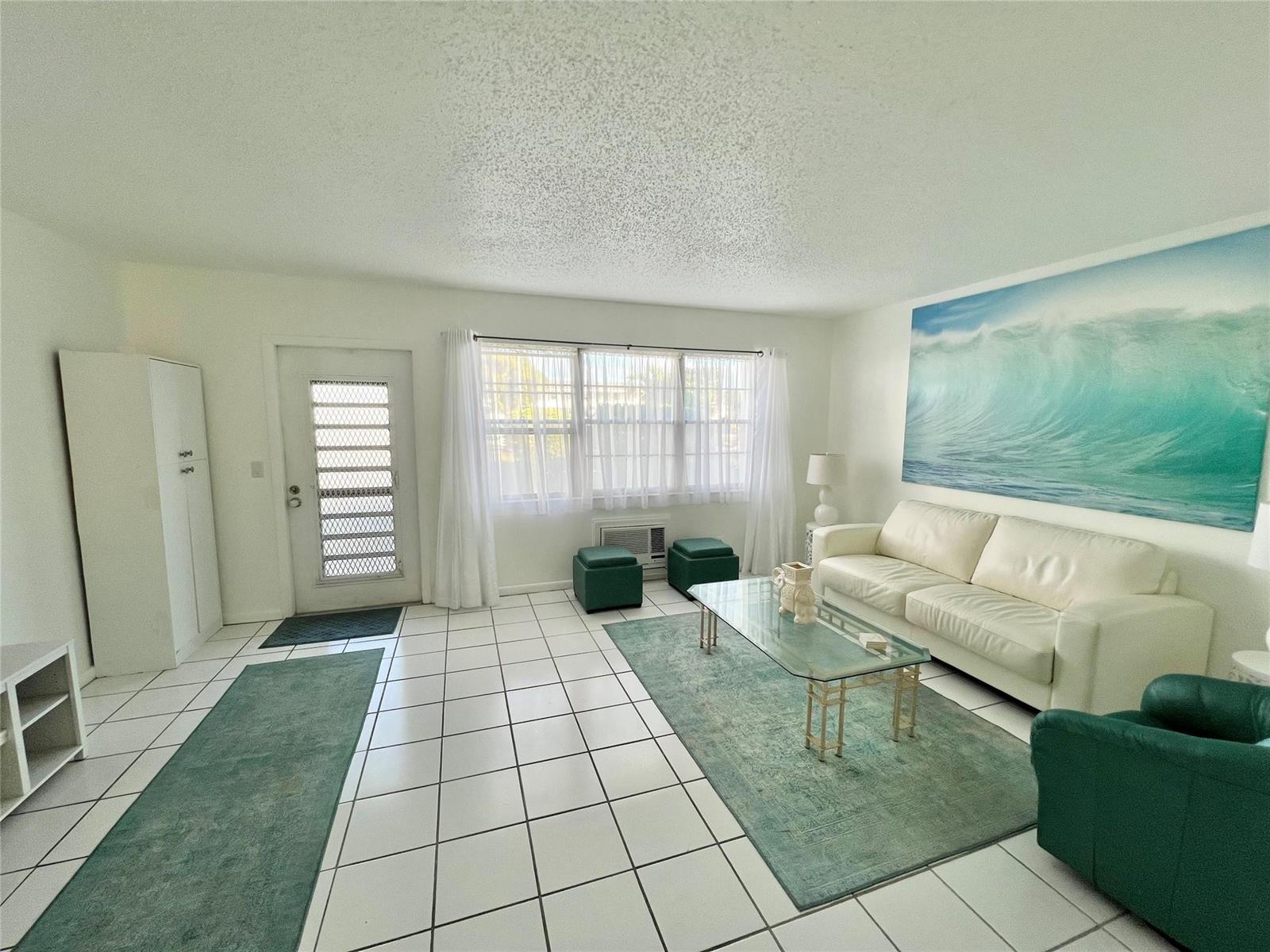 266 Oakridge P # 266, Deerfield Beach FL 33442 photo 3