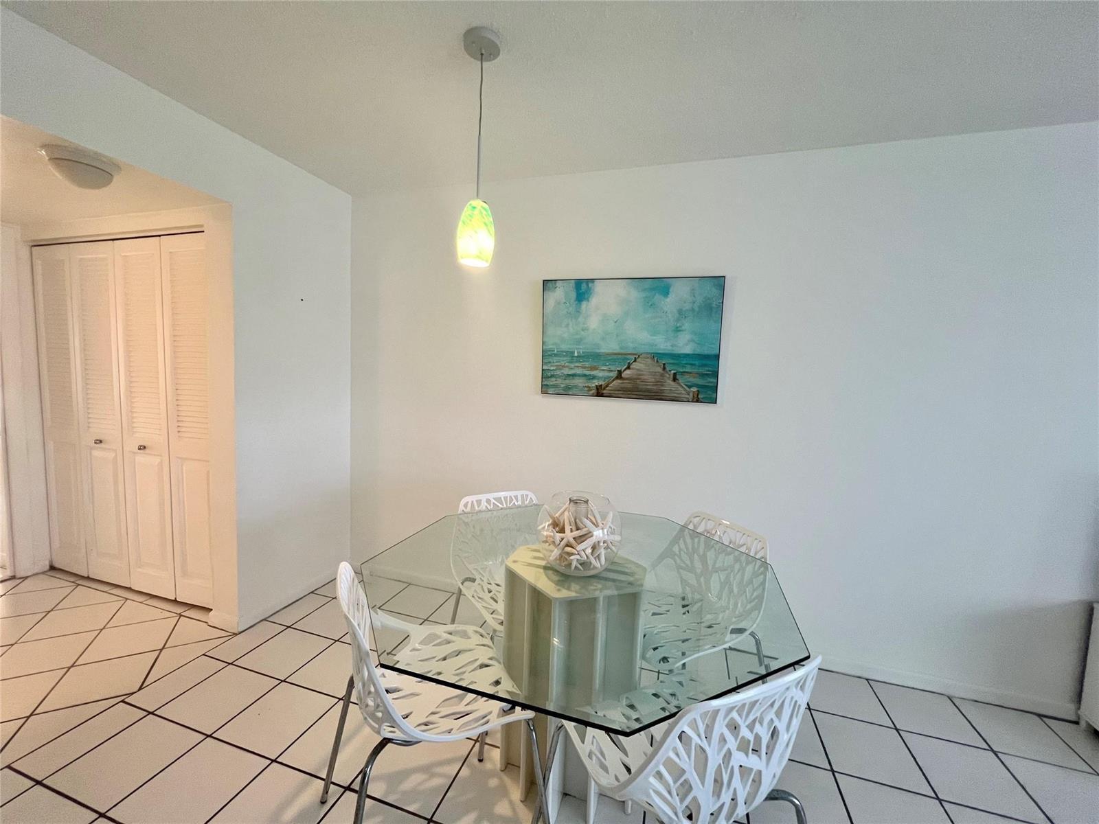 266 Oakridge P # 266, Deerfield Beach FL 33442 photo 5